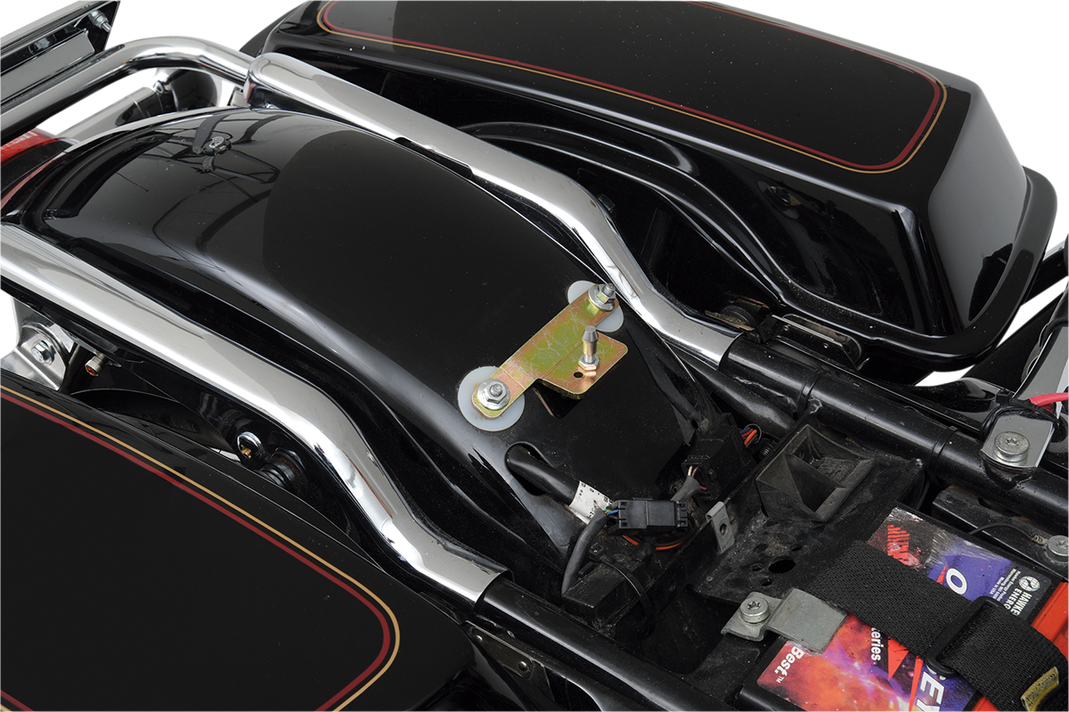 Drag Specialties EZ Mount Solo Seat for 1982-2000 Harley Davidson FXR FXRS FXRC