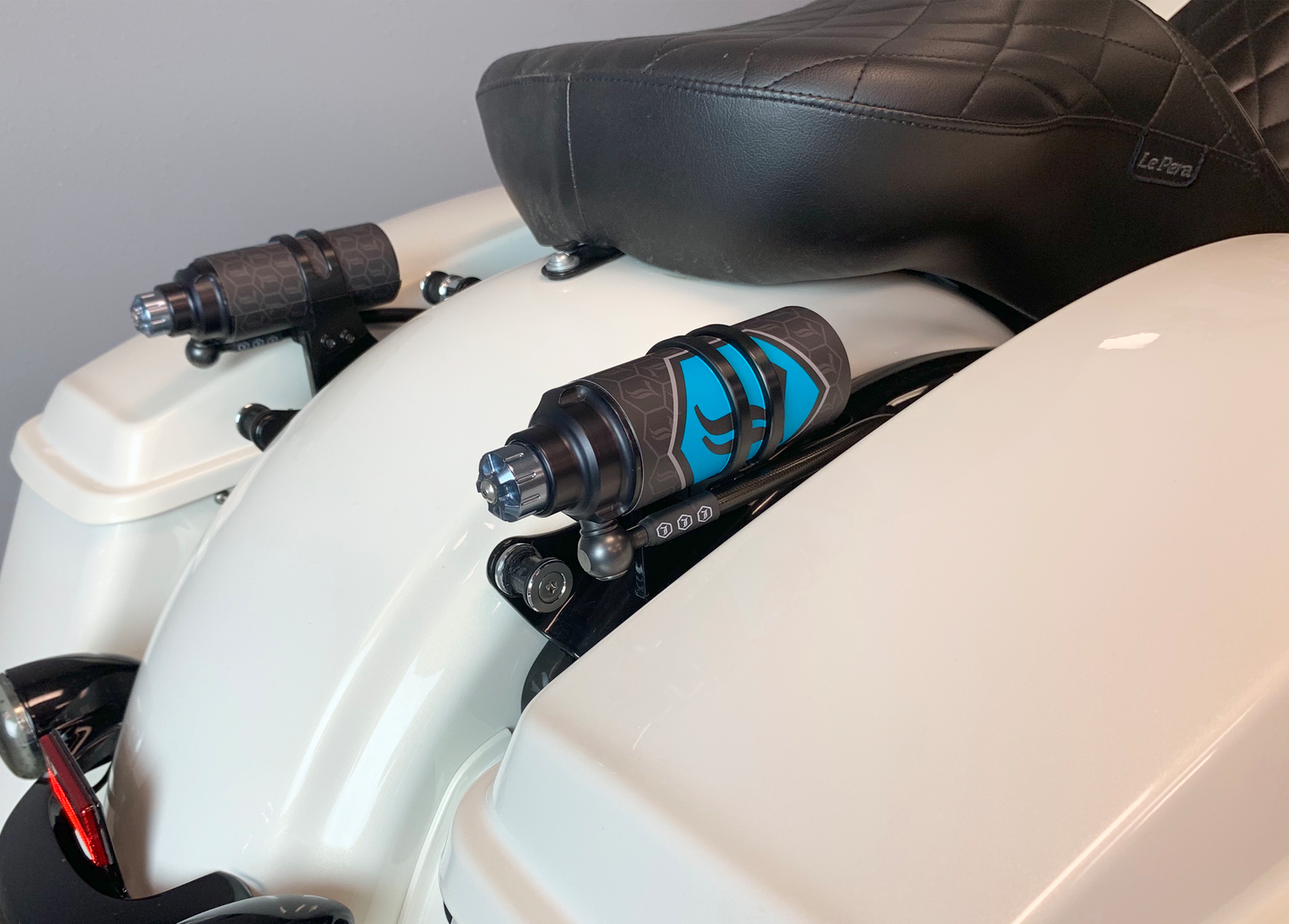 Legend REVO ARC Shocks External Reservoir Mount Kit 2014-2024 Harley Touring