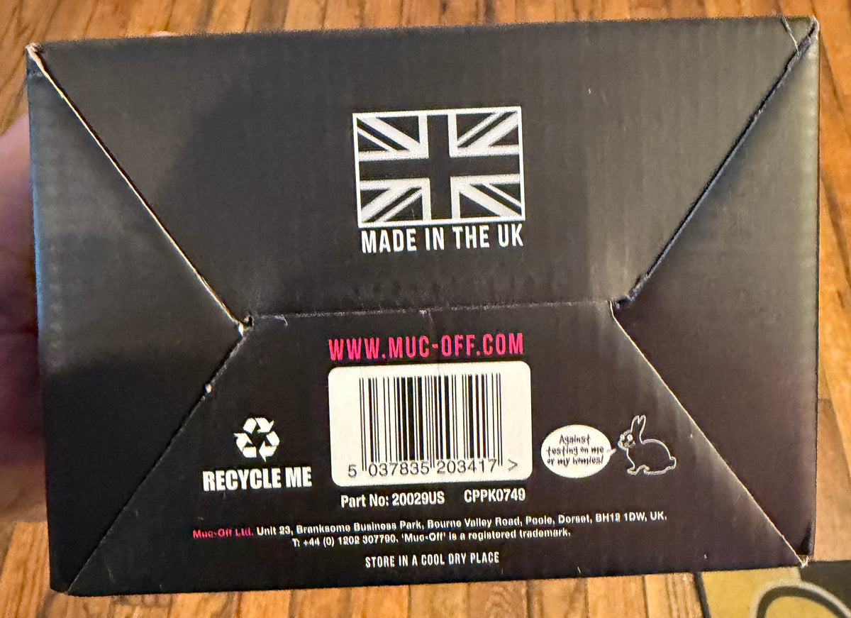 Muc-Off Motorcycle Waterless Wash & Protectant Kit