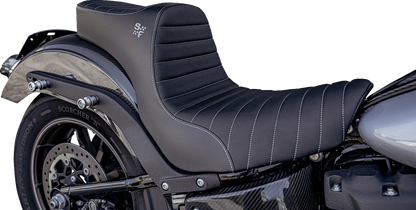 Slyfox Chariot Silver Classic Seat for 2018-2026 Harley Softail Low Rider FLSB