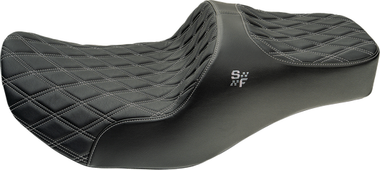 Slyfox Chariot Silver Diamond Stitch Seat fits 2009-2025 Harley Touring FLH FLT
