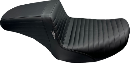Le Pera Kickflip Pleated Seat fits 2023-2026 Harley Road Street Glide LV-597PT