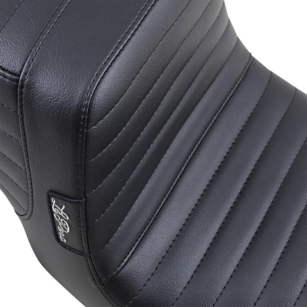 Le Pera TailWhip Pleated Seat for 1999-2003 Harley Dyna Super Glide Low Rider