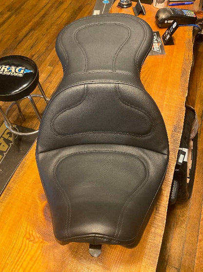 Saddlemen Explorer Stitched Gel Seat fits 2000-2007 Harley Softail Deuce FXSTD