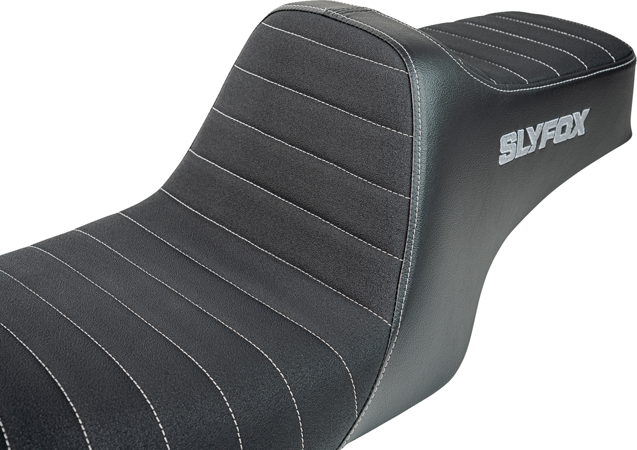 Slyfox High Noon Classic Stitch Seat fits 1997-2007 Harley Touring FLHR FLHX