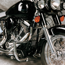 Lindby Chrome Motorcycle Freeway Highway Bar 00-17 Harley Softail FLST FLSTF