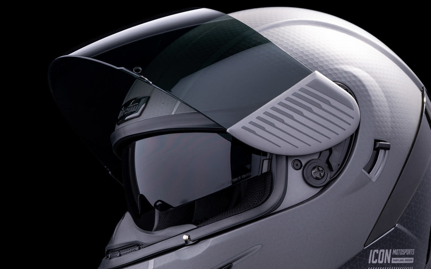 Icon Airform Counterstrike MIPS Unisex Adult Motorcycle Street Full Face Helmet