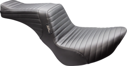 Le Pera Tailwhip Pleated Stitch Seat fits 2018-2025 Harley Street Bob FXBB Slim