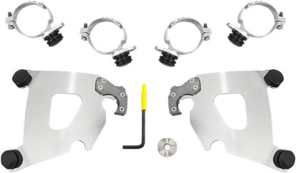 Memphis Shades Cafe Fairing & Polished Mount Kit 2014-2017 Harley Dyna Models