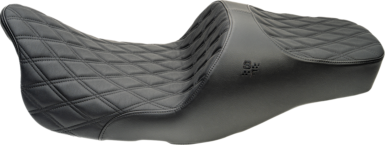 Slyfox Chariot Double Diamond Stitch Seat for 2023-2026 Harley Road Street Glide