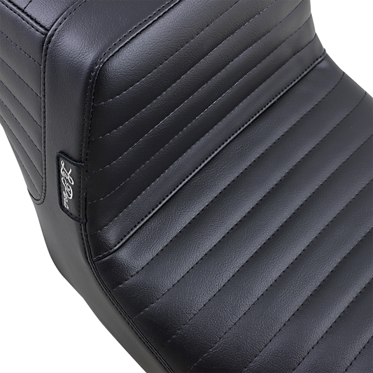 Le Pera Tailwhip Pleated Seat fits 2008-2024 Harley Touring Models LK-587PT