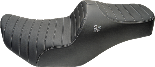 Slyfox Chariot Silver Classic Stitch Seat fits 2009-2025 Harley Touring FLH FLT