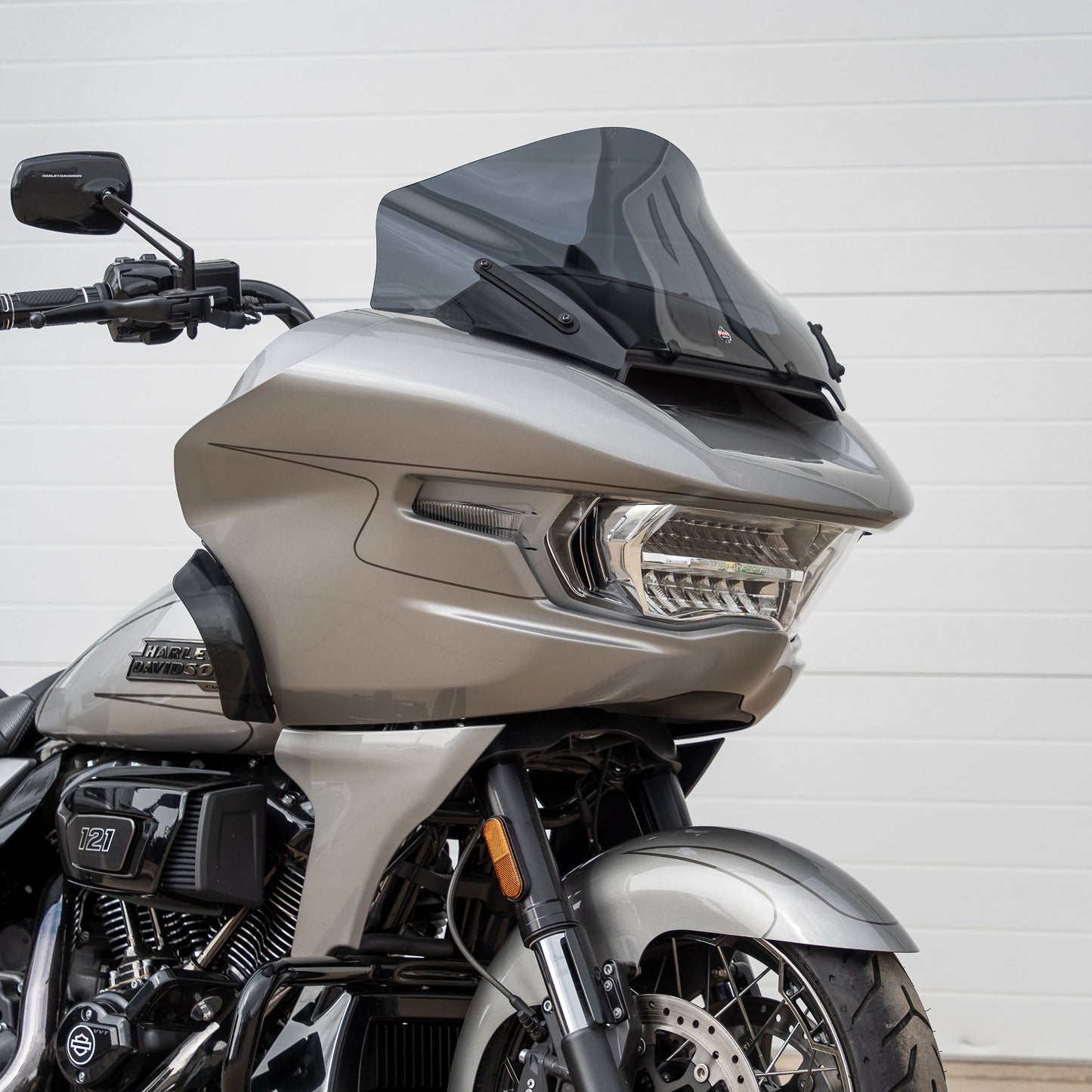 Klock Werks Sport Flare 12" Dark Smoke Windshield 2023-2025 Harley Road Glide