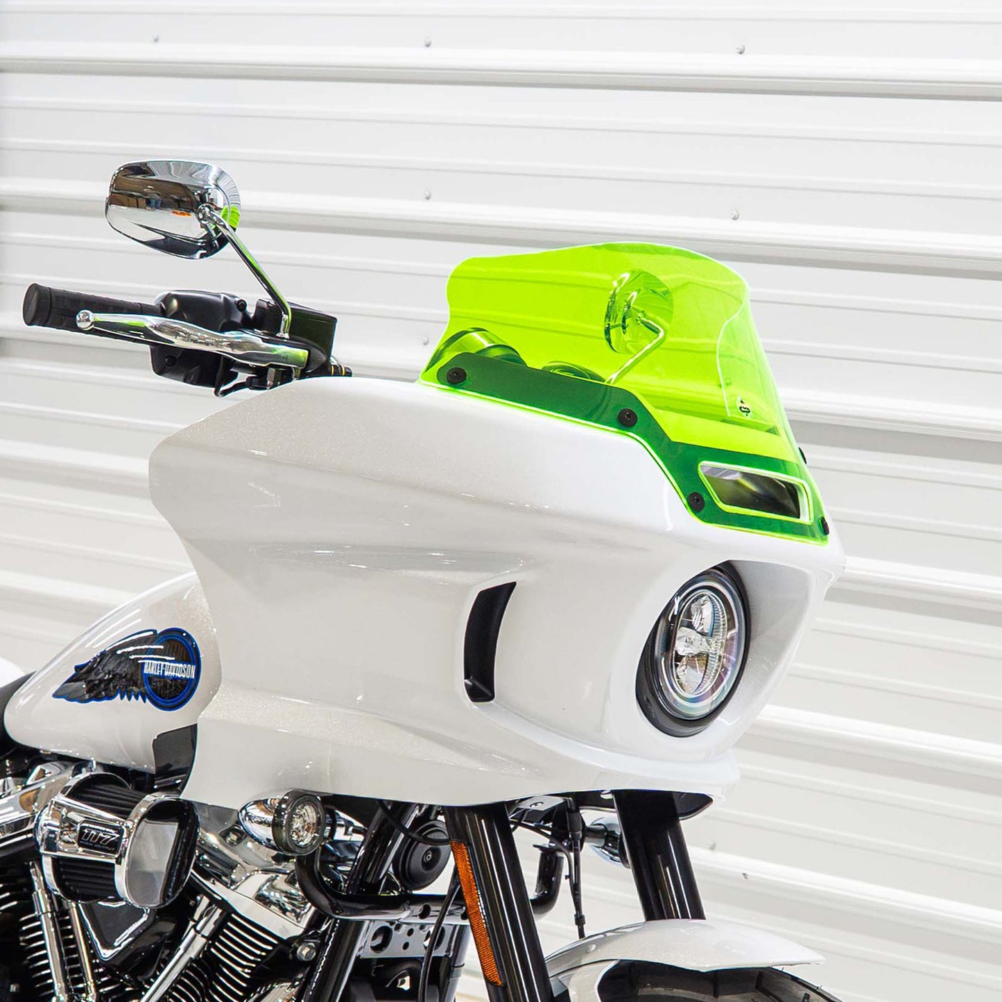 Klock Werks Ice Flare 6" Green Windshield 2022-2026 Harley Softail Low Rider ST