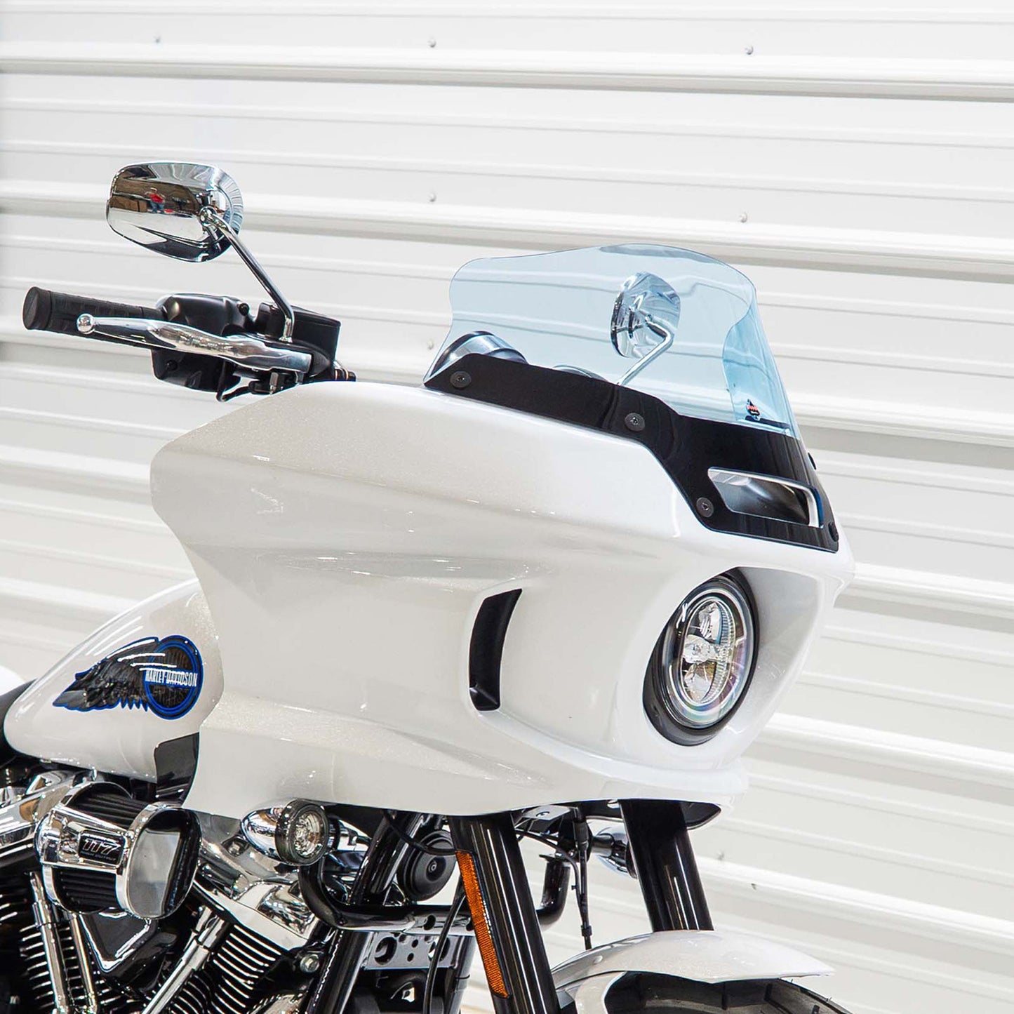 Klock Werks Ice Flare 6" Blue Windshield for 2022-26 Harley Softail Low Rider ST