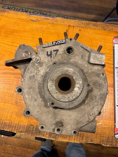 1 Set of 1947 Indian Chief Engine Motor Cases NO DAMAGE