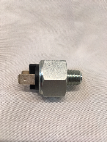 Drag Specialties Hydraulic Brake Light Switch for 1971-07 Harley Touring Softail