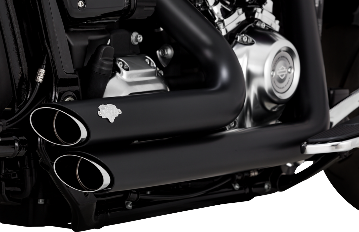 Vance & Hines Shortshots 2-2 Black PCX Exhaust System 18-24 Harley Softail 47335