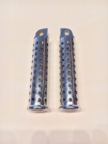 JT's Cycles Genuine .50 Caliber BMG Bullets In Chrome Silencer Footpegs Harley