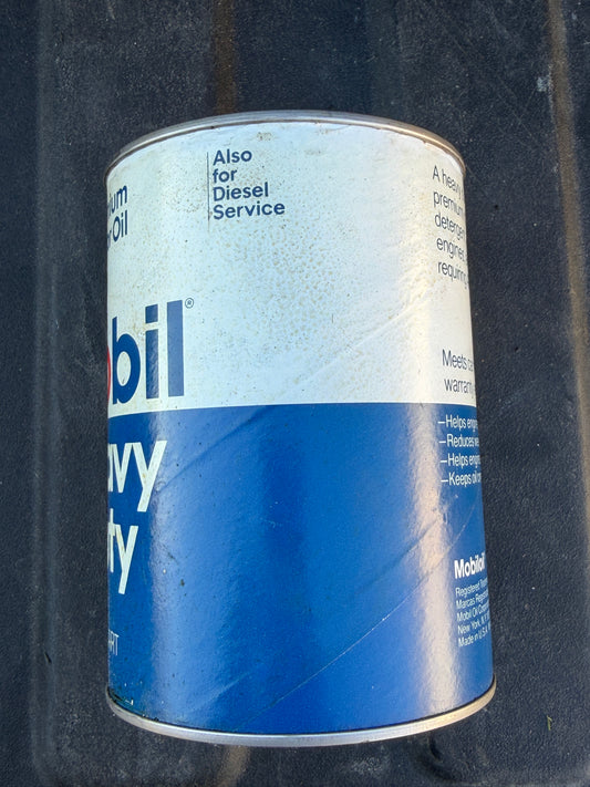 Vintage NOS Mobil Heavy Duty 10W Motor Oil Can Quart FULL